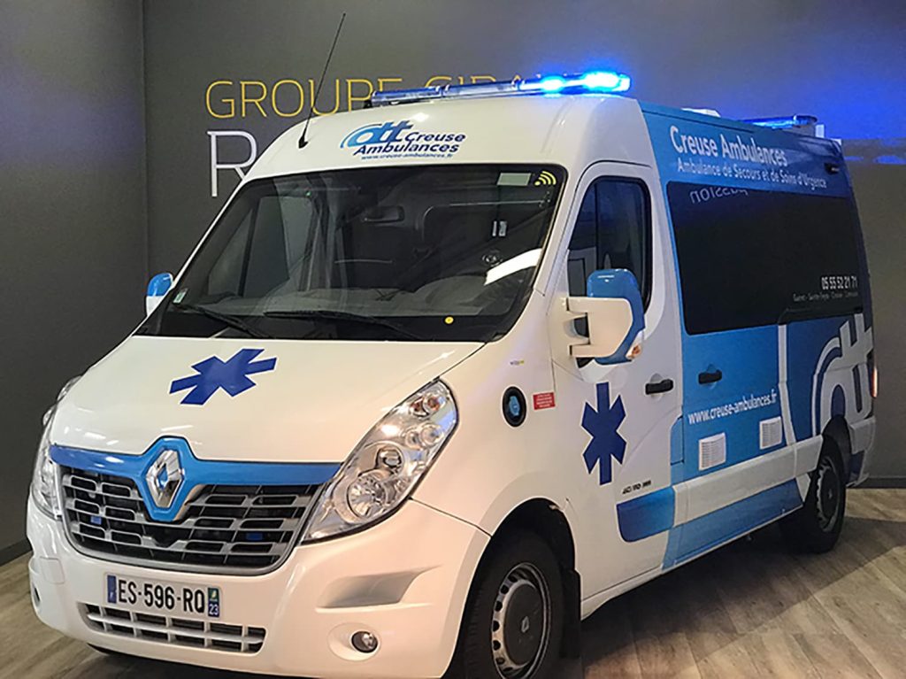 ambulance-04.jpg